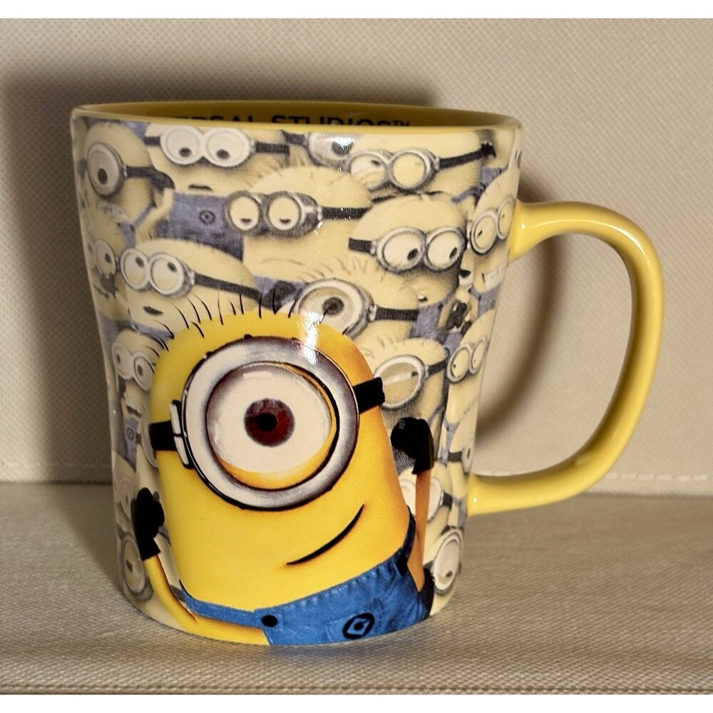 Universal Studios Despicable Me Minion 3D Coffee Cup Mug 16 Oz
